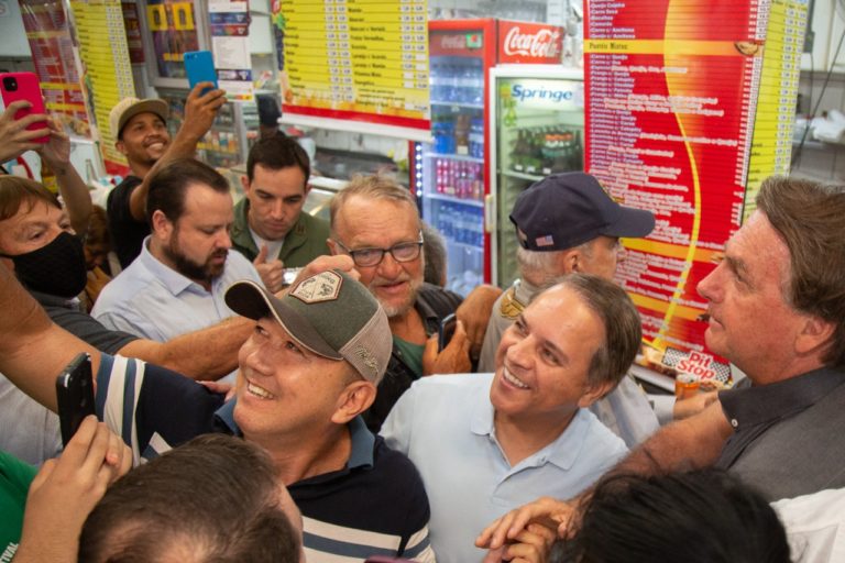 Bolsonaro entrega 300 casas na Capital e Coronel David destaca: “O presidente que garante direitos”