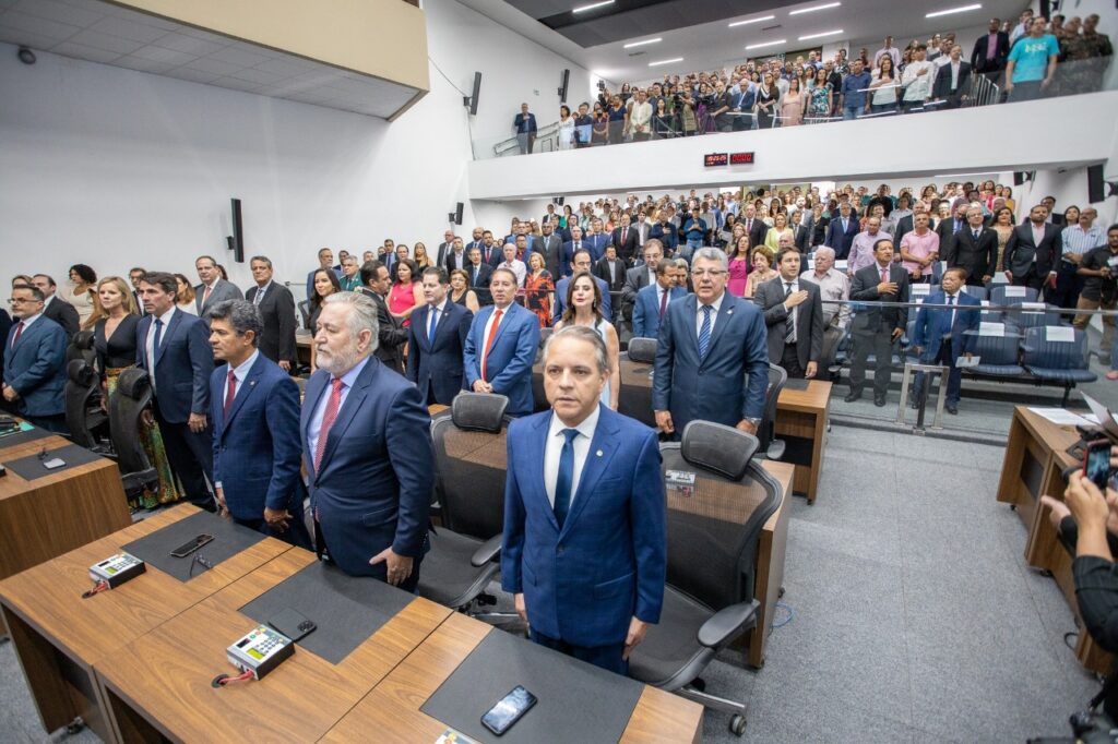 Deputado Dr. Eugênio concede título de cidadão mato-grossense ao