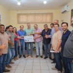 Coronel David celebra o aniversário de Sete Quedas entregando recursos para a saúde do município